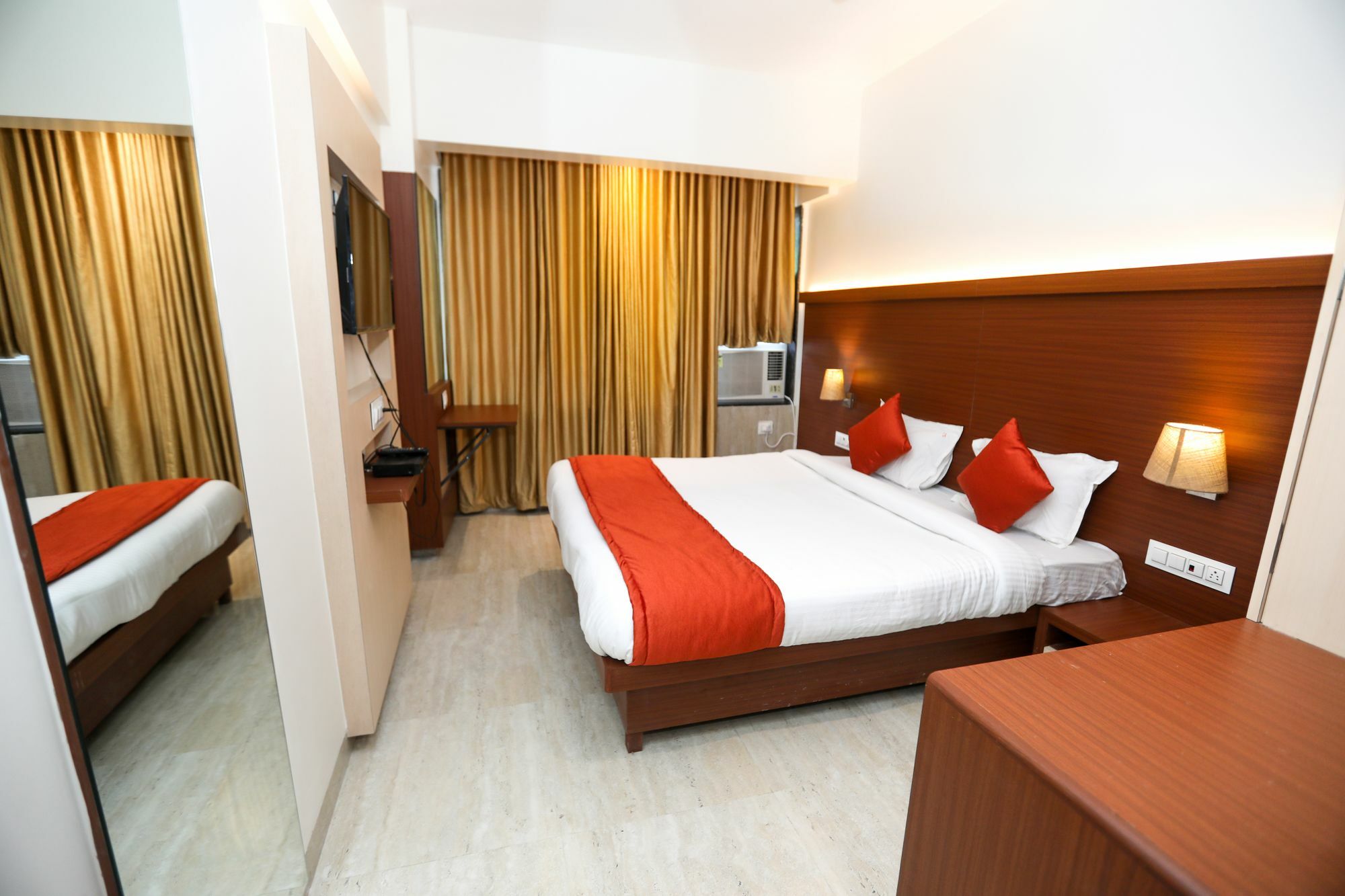 Hotel Spring Inn Mumbai Exterior photo